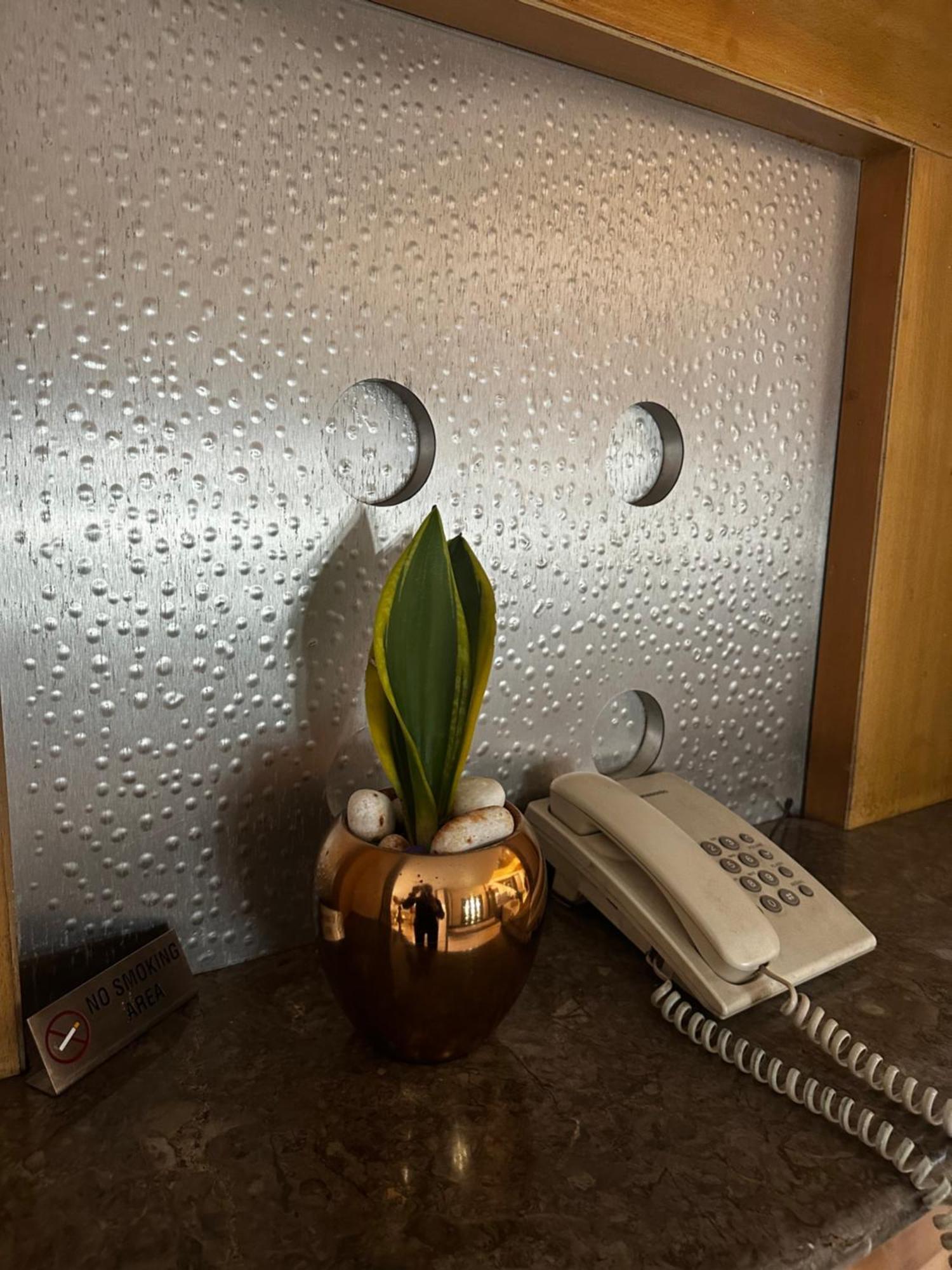 פונה Hotel Ashirwad מראה חיצוני תמונה